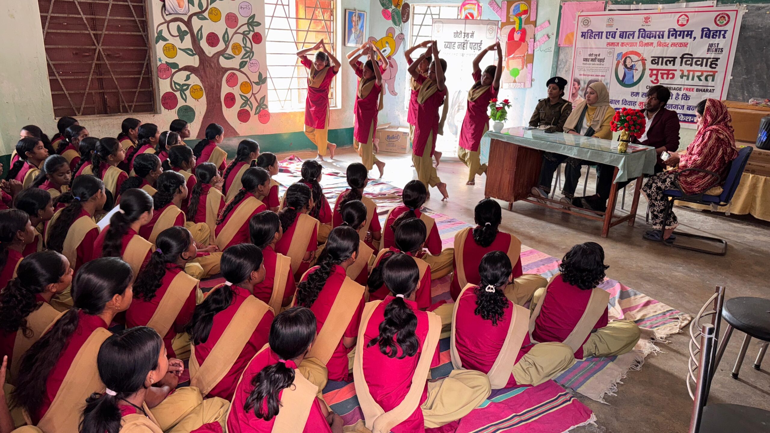 छात्राओं को अधिकारों के प्रति किया जागरूक