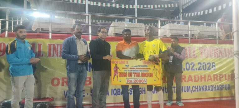Chaibasa News : डीएमएसएफ ने पीयरलेस कोलकाता को हराया