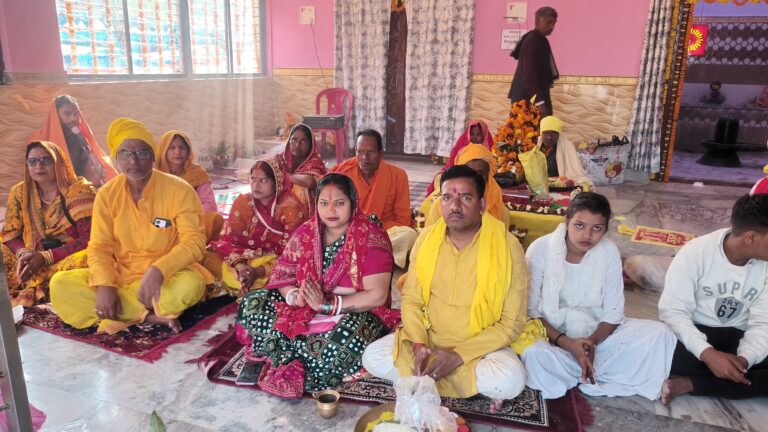 सिन्हा बाजार में शिव परिवार मंदिर की प्राण-प्रतिष्ठा संपन्न