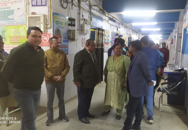 सीएस ने अनुमंडलीय अस्पताल का किया निरीक्षण