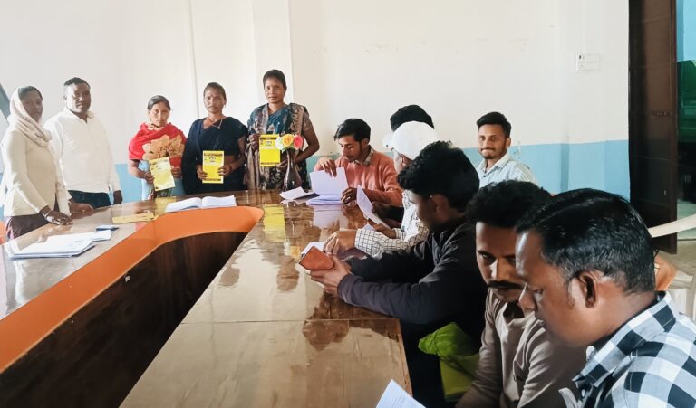 Giridih News :मनरेगा की अधूरी योजनाओं को पूरा करने पर जोर
