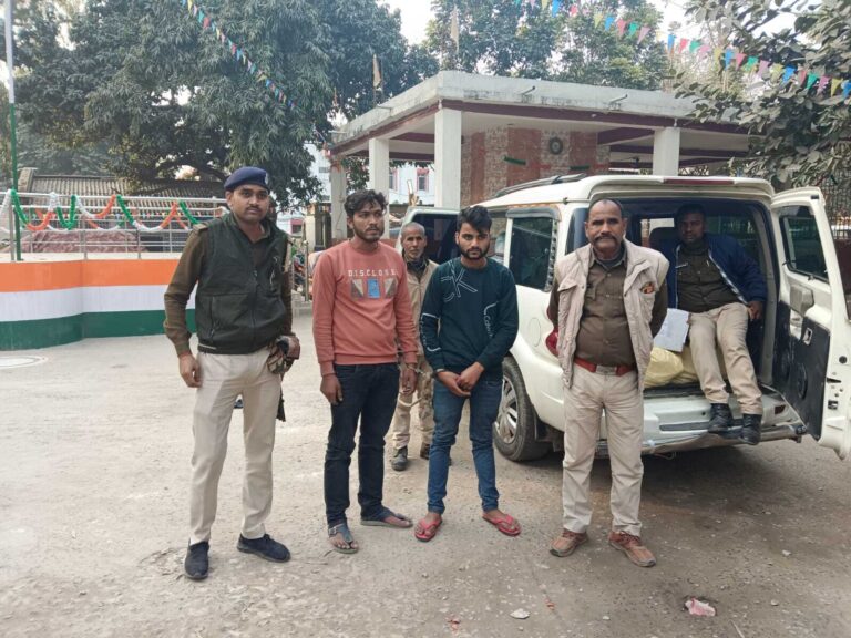 126 लीटर प्रतिबंधित कोडिन युक्त कफ सिरप के साथ  दो तस्कर गिरफ्तार