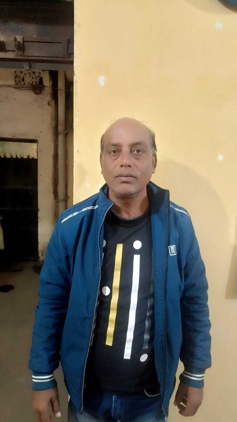 मलिक टोला सड़क की हालत दो साल से जर्जर, जल्द हो निर्माण कार्य