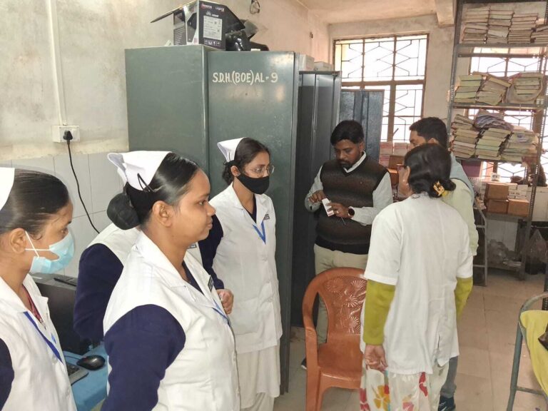 – सप्ताह में दो दिन डॉक्टर के आने पर एसडीएम सख्त, कहा  नियमित उपस्थिति बनाएं