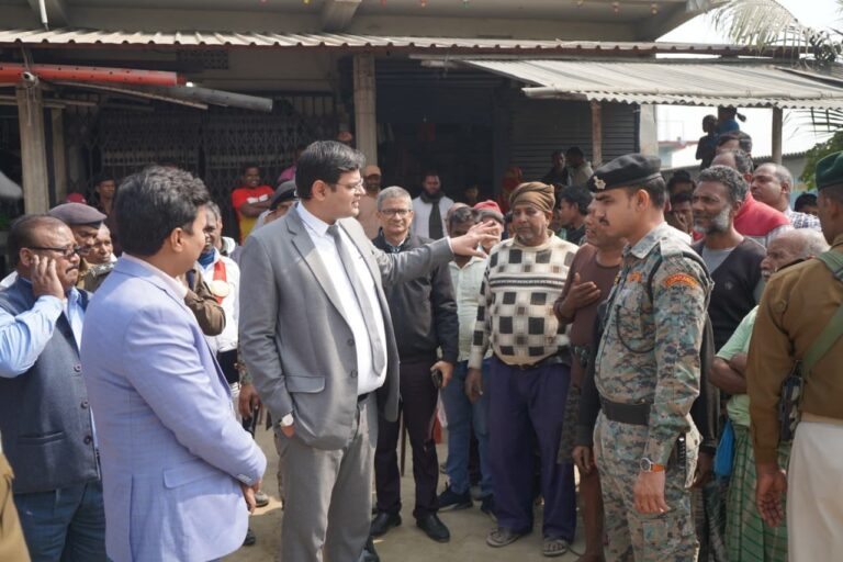 डीएम ने दिये पंजीकरण में तेजी लाने के निर्देश