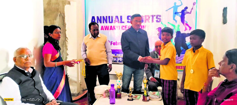 Chaibasa News : सानिया बनी ओवरऑल चैंपियन
