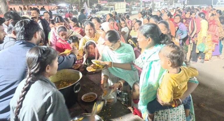 बचरा में महाशिवरात्रि पर भंडारा का आयोजन