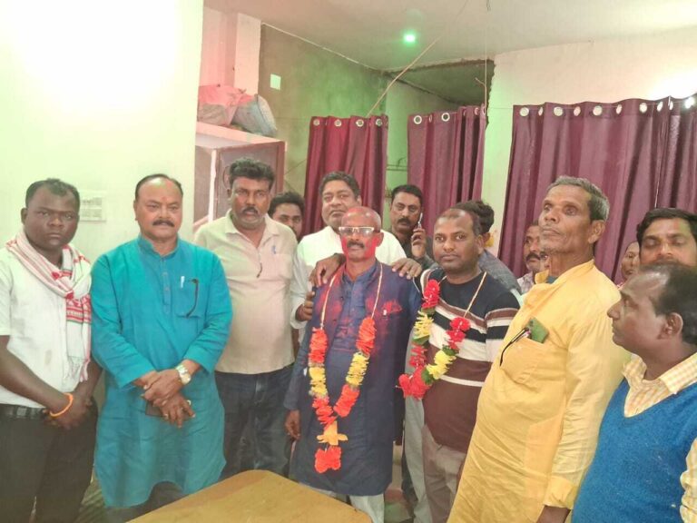 लगातार तीसरी बार जदयू के प्रखंड अध्यक्ष चुने गये कुंदन महतो