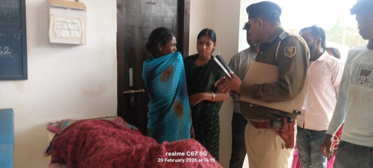 सड़क किनारे लेटा बीमार व्यक्ति को कार  ने कुचला,  मौत