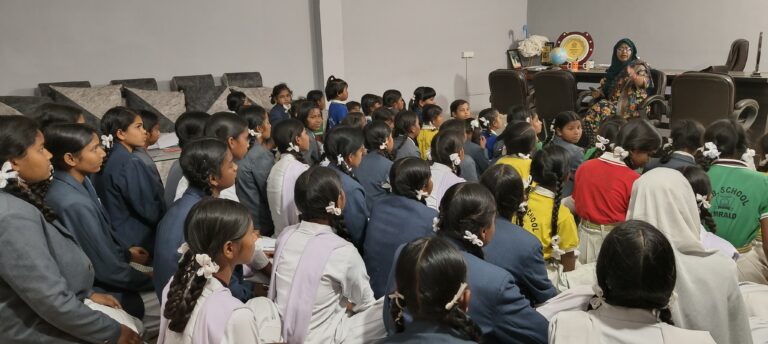 बालिकाओं की आत्मरक्षा को लेकर कार्यशाला