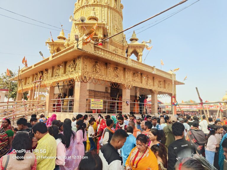 सुंदरनाथ धाम में नेपाली श्रद्धालुओं की भीड़