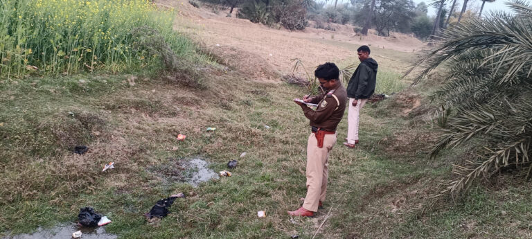 सड़क किनारे नवजात बच्ची का शव मिलने से सनसनी