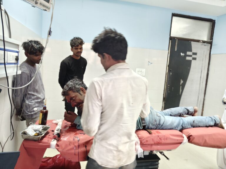 ट्रेन से गिरकर अज्ञात युवक घायल, रेफर