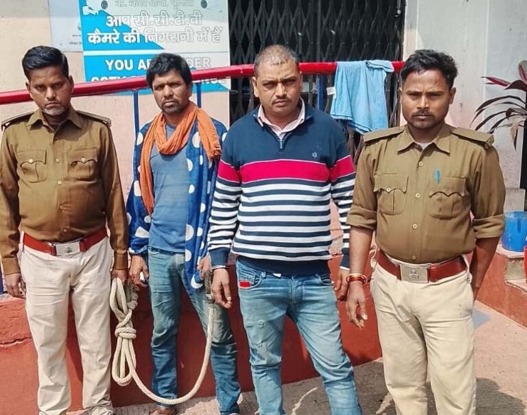 परोरा चौक पर हंगामा करते दो शराबी गिरफ्तार