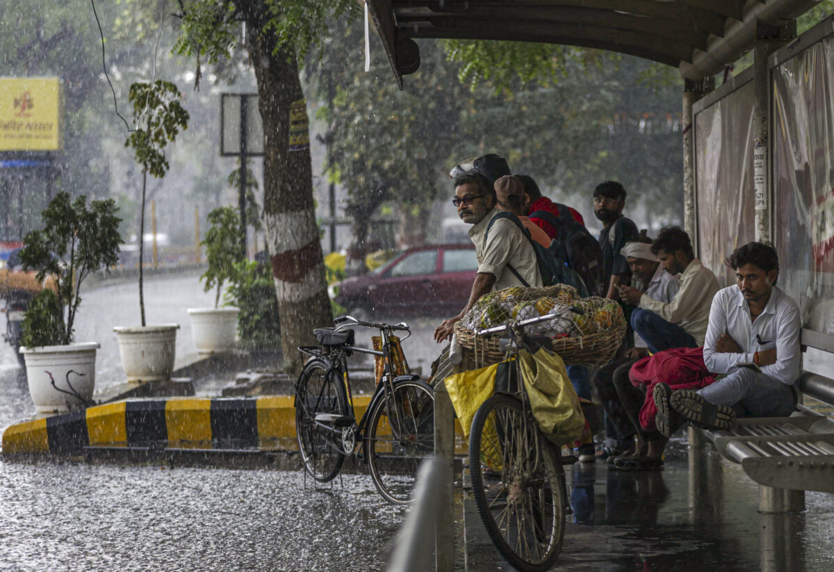 फिर सक्रिय हो रहा पश्चिमी विक्षोभ, इन राज्यों में बारिश के साथ तेज हवा, Imd का अलर्ट 6 20031 Pti03 20 2026 Rpt019A