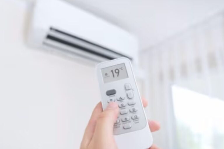AC ऑन करने से पहले जरूर करें ये काम, नहीं तो महंगी पड़ जाएगी सर्विसिंग