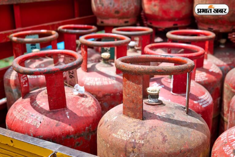 Crude Oil Crisis : रसोई गैस की किल्लत रोकने के लिए सरकार का फैसला, अब रिफाइनरियों को माननी होंगी ये शर्तें