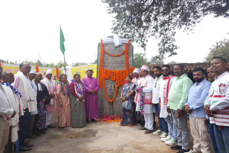 खूंटी के कर्रा में एनई होरो की मनाई गई शताब्दी जयंती, गोविंदपुर मिशन चौक में पत्थरगड़ी