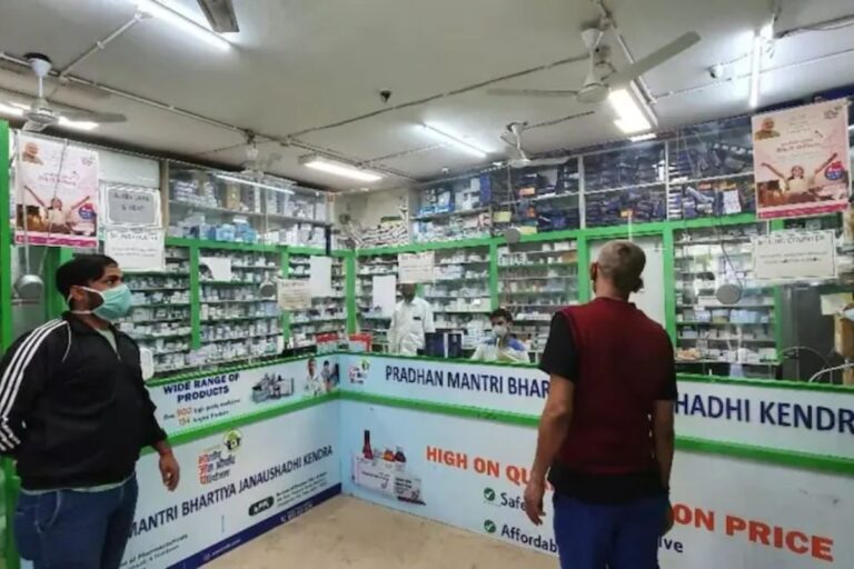 मात्र 5,000 रुपए में शुरू करें अपना मेडिकल स्टोर, सरकार देगी 2 लाख रुपए की मदद, जानें पूरी प्रक्रिया