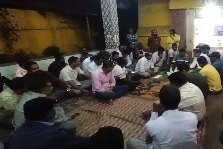 नोवामुंडी में धूमधाम से मनाई जाएगी रामनवमी, शिव मंदिर परिसर में हुई बैठक