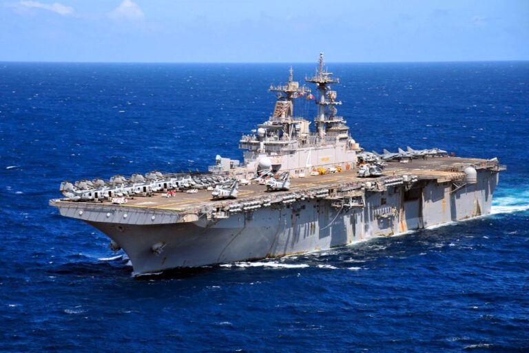 ईरान पर ग्राउंड अटैक की तैयारी? 8000 अमेरिकी सैनिक और USS बॉक्सर समेत 3 जंगी जहाज रवाना