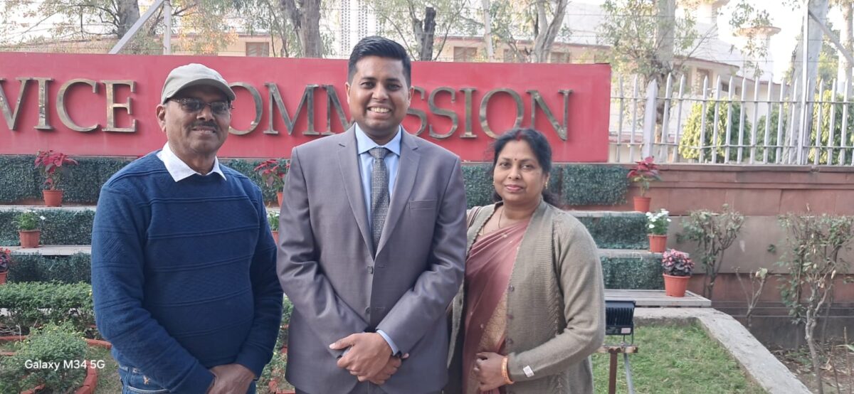 Upsc Topper Story: पहले 680 और अब 431वां रैंक, मुजफ्फरपुर के इस लाल ने दो-दो बार पास की यूपीएससी 4 Whatsapp Image 2026 03 07 At 12.21.29 Pm
