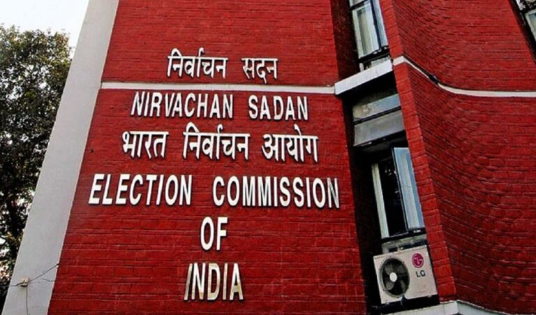 पश्चिम बंगाल के डीजीपी और कोलकाता के पुलिस कमिश्नर हटाये गये, सिद्ध नाथ गुप्ता को मिला DGP का प्रभार