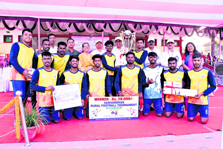Rourkela News: कुआरमुंडा का ग्रीन क्लब बना संवर्धन ग्रामीण फुटबॉल प्रतियोगिता का चैंपियन