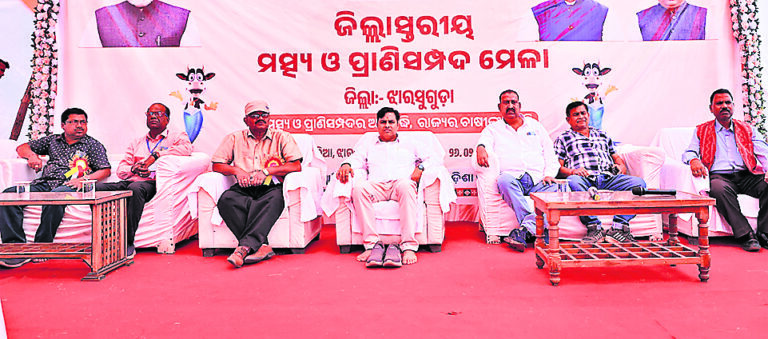 Jharsuguda News: कामधेनु योजना किसानों को बनायेगी आत्मनिर्भर : टंकधर त्रिपाठी