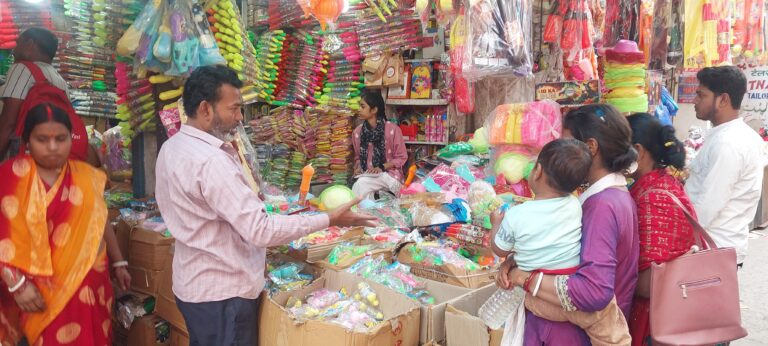 होलिका दहन दो मार्च की रात्रि तो होली चार मार्च को मनाया जायेगा