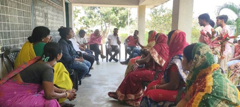 East Singhbhum News : 25 छात्रों की बोर्ड परीक्षा छूटी, भविष्य से खिलवाड़ का आरोप