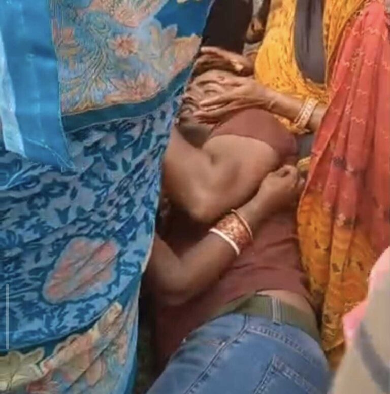 एसएसबी जवानों की पिटाई से युवक गंभीर, लोगों ने किया हंगामा