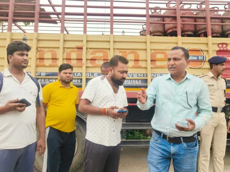 रसोई गैस की कालाबाजारी करने वालों पर होगी कार्रवाई : एसडीओ