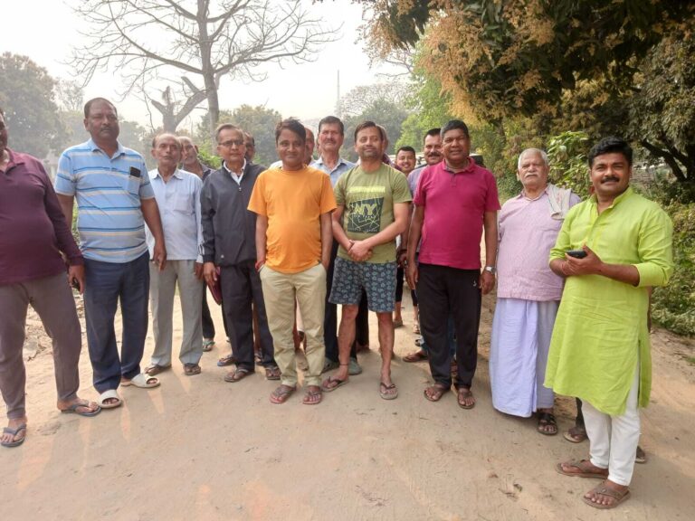 इंद्रपुरी जानेवाली सड़क निर्माण में आ रही अड़चन कराया रूबरू