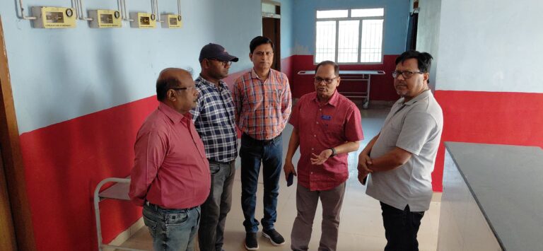 सामुदायिक स्वास्थ्य केंद्र का सीएस ने किया निरीक्षण