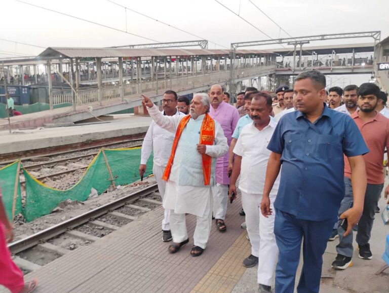 समय पर सभी विकास कार्यों को पूरा करें