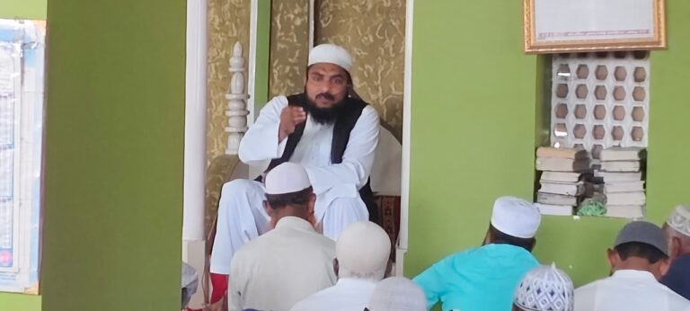 अकीदत के साथ अदा की   अलविदा जुमे की नमाज, आज मनेगी ईद