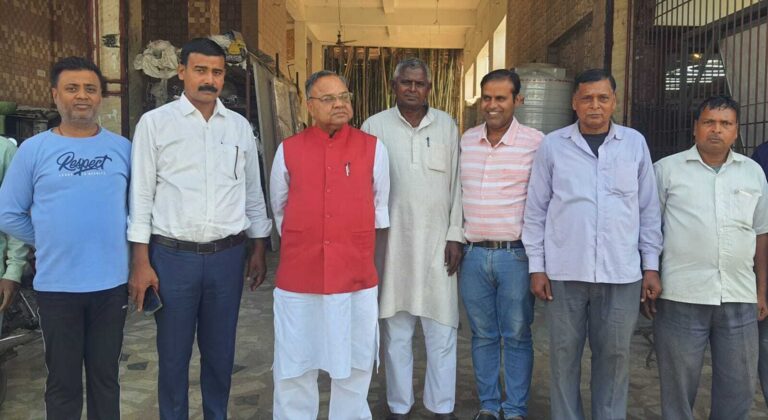 पूर्व मंत्री सह बांका विधायक पहुंचे कटोरिया, चांदन व राधानगर बाजार