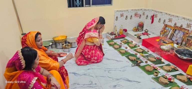 चैती छठ पर आस्था श्रद्धालुओं ने किया खरना पूजा