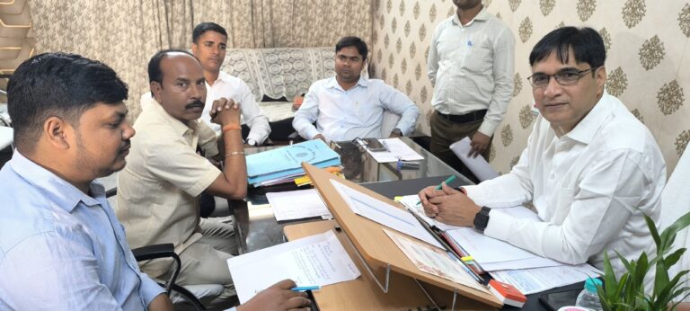 Giridih News :निगम क्षेत्र में टेंपो से टोल वसूली की 31.76 लाख में हुई बंदोबस्ती