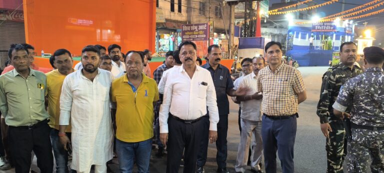 Giridih News :नगर विकास मंत्री ने लिया रामनवमी की तैयारी का जायजा