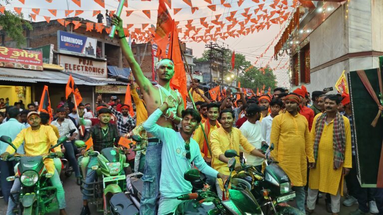 पालोजोरी में धूमधाम से संपन्न हुआ भव्य रामनवमी अखाड़ा जुलूस