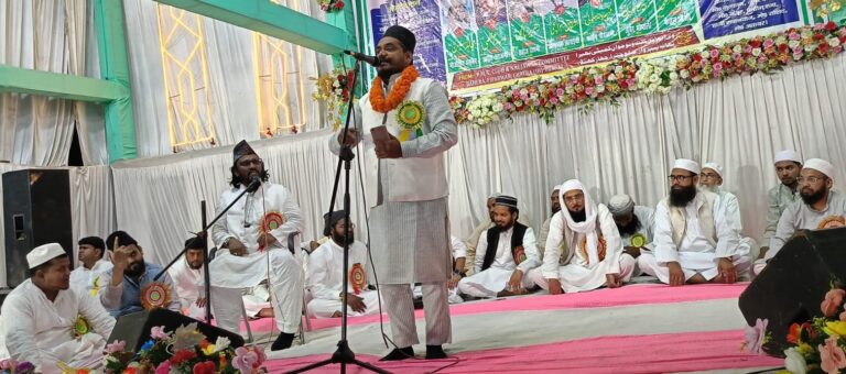 शायरों के तकरीर व नगमों से जलसा में लगा चार चांद