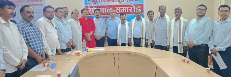 पिपरवार में पांच सेवानिवृत्त सीसीएलकर्मियों को दी गयी विदाई