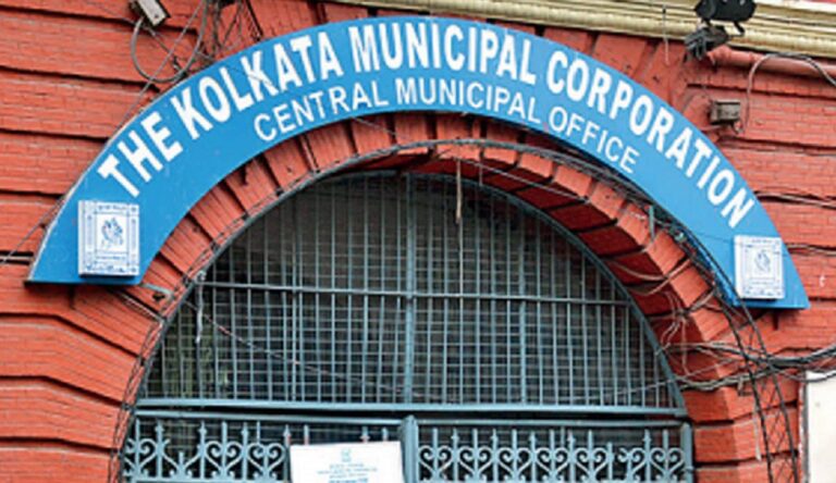 कोलकाता नगर निगम: वाटर टैक्स पर CPM और TMC में छिड़ी बहस, फिरहाद हकीम के दावे को श्रीकुमार ने बताया झूठ