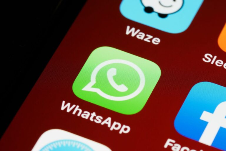 फोटो, वीडियो और चैट सब रहेगा सेफ, जानिए WhatsApp पर बैकअप लेने का आसान तरीका