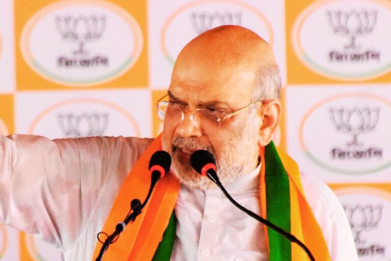 अमित शाह बोले- ब्याज समेत वसूलेंगे जनता की लूटी हुई एक-एक पाई, टीएमसी के ‘गुंडों’ को दी उल्टा लटकायेंगे
