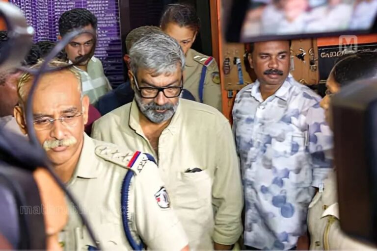 यौन शोषण के आरोप में मशहूर डायरेक्टर गिरफ्तार, सेट पर अश्लील हरकत का आरोप