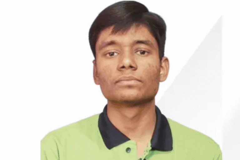 JEE Main 2026: बिहार के शुभम ने रचा इतिहास, दोनों सेशन में हासिल किए 100 परसेंटाइल
