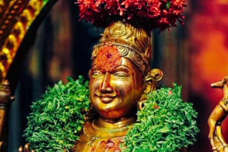 केंद्र ने SC में कहा -सबरीमाला मंदिर में महिलाओं के प्रवेश पर पाबंदी की समीक्षा ना करे कोर्ट